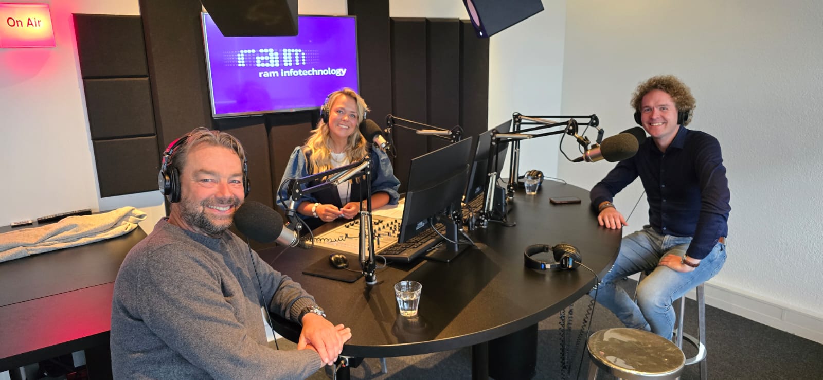 Podcast #16 over AI, data in de zorg en leidinggeven aan de transformatie
